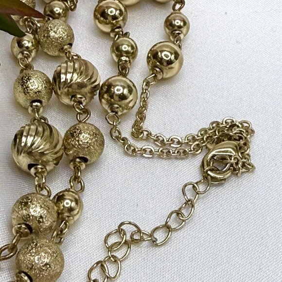 Vintage MONET Spiral Textured Ball 28" Necklace and Earrings - Picture 5 of 7
